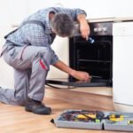 ustanovka-duhovogo-shkafa-1-570x400 copy